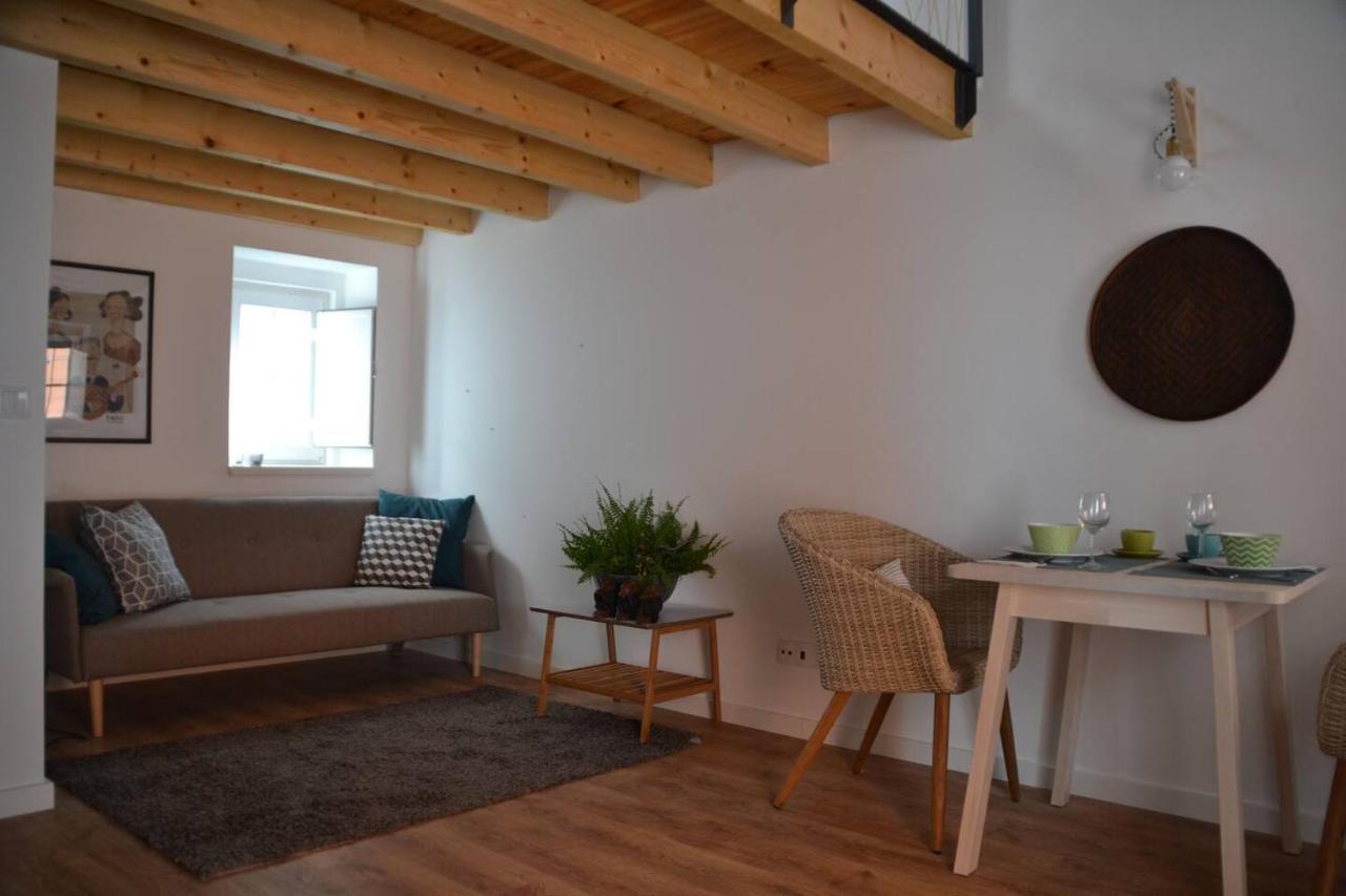 Classic Lisbon Homes: Bright & Central In Belem Εξωτερικό φωτογραφία